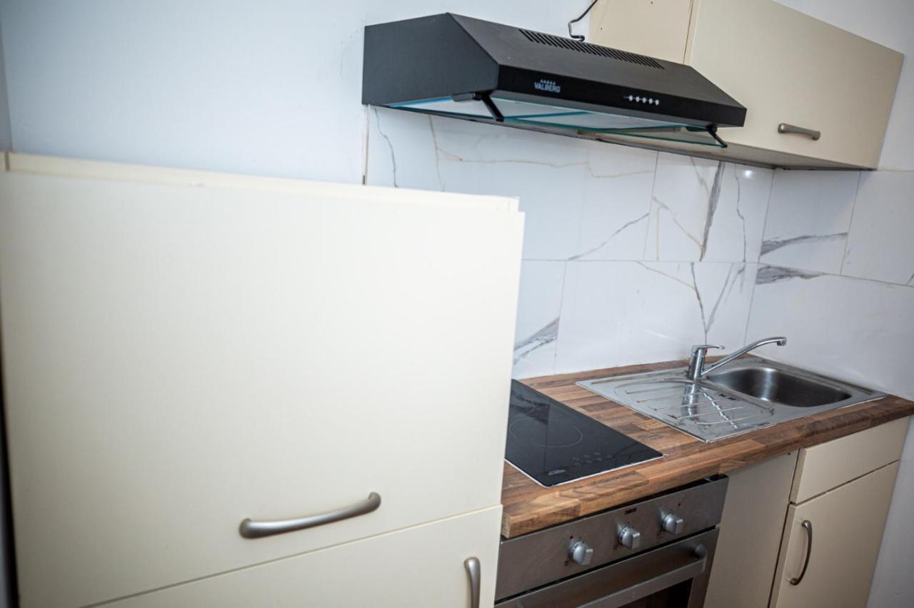Agreable Chambre Sur Liege Avc Parking Et Wifi Gratuit Ngoại thất bức ảnh