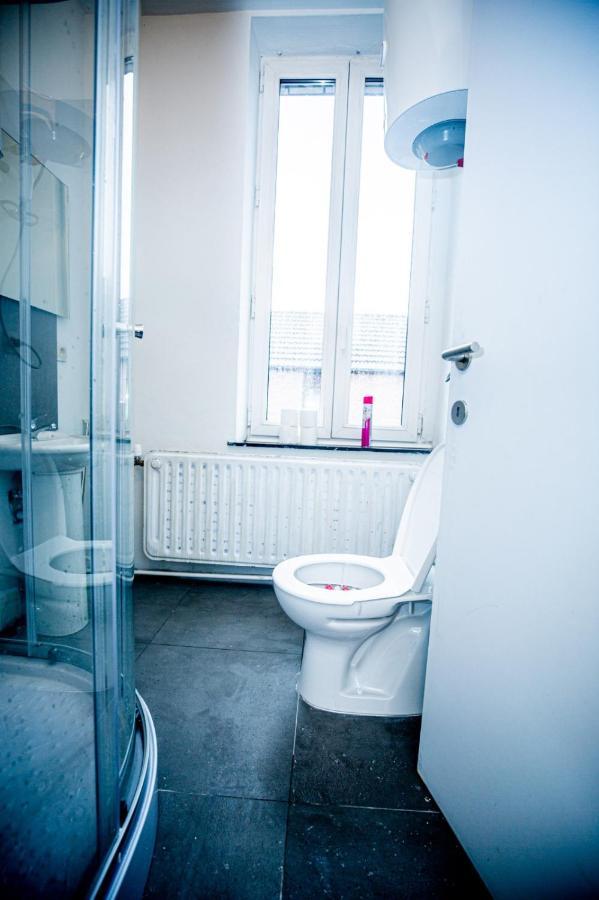 Agreable Chambre Sur Liege Avc Parking Et Wifi Gratuit Ngoại thất bức ảnh