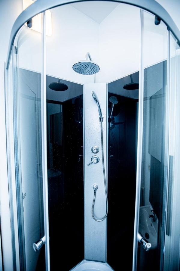 Agreable Chambre Sur Liege Avc Parking Et Wifi Gratuit Ngoại thất bức ảnh